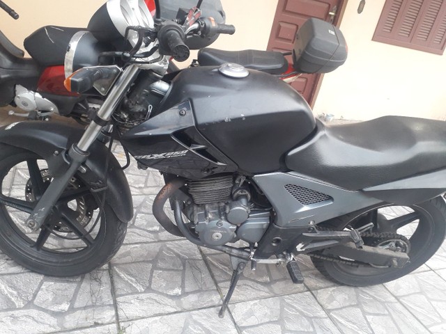 MOTO TWISTER 2006 DUT EM BRANCO
