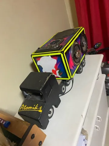 Mini Carretinha de Som Automotivo em um Carro Infantil ! 