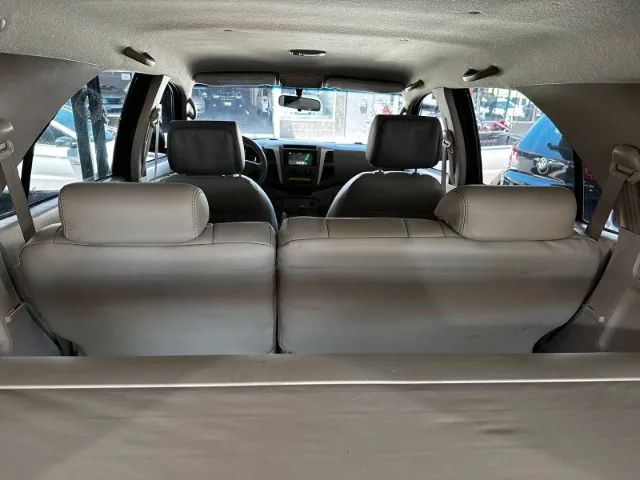 Hilux SW4 4x4 Diesel conservada - Foto 2