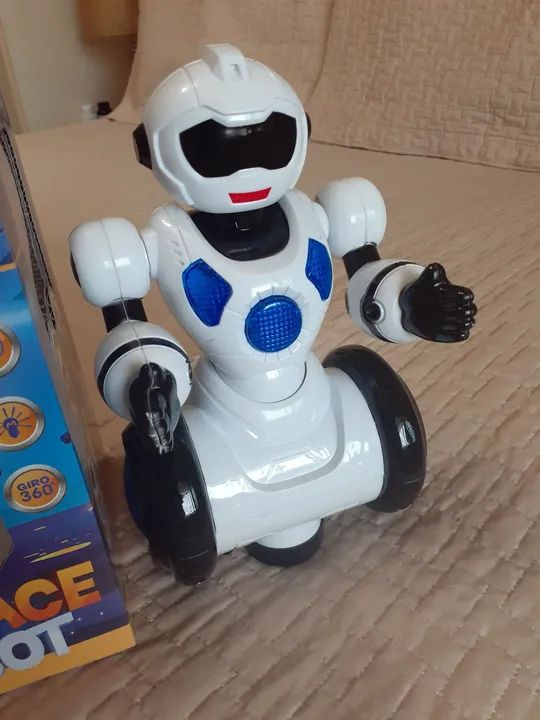 Robô Spacebot - Brinquedo Eletrônico Interativo - Foto 3