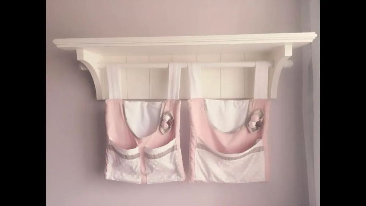 Prateleira Provençal para Quarto de Bebê 