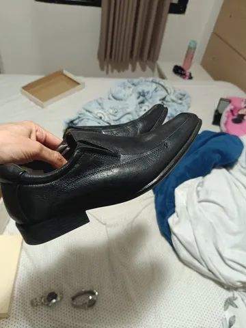 Sapato couro pouco uso 42