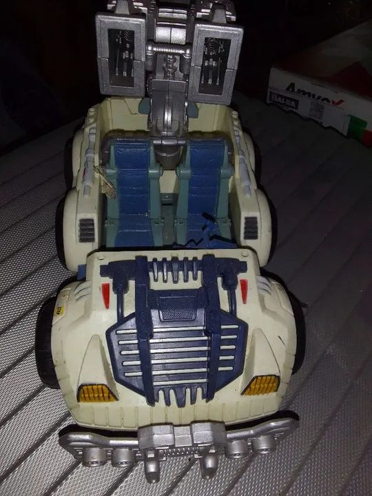 Carro de Brinquedo Militar chap mei