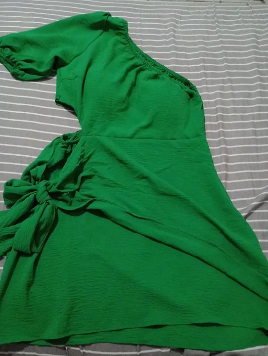 Vestido verde elegante para festas M 38/40 BAIRRO PETRÓPOLIS  - Foto 2
