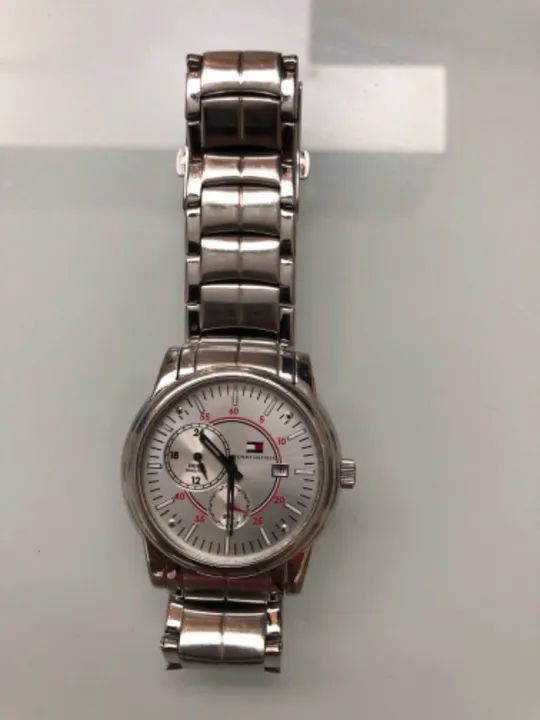 Relógio Tommy Hilfiger - aço prateado - Foto 2
