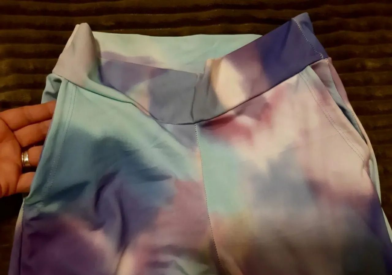 conjunto tie dye calça e blusa com capuz tam.P - Foto 4