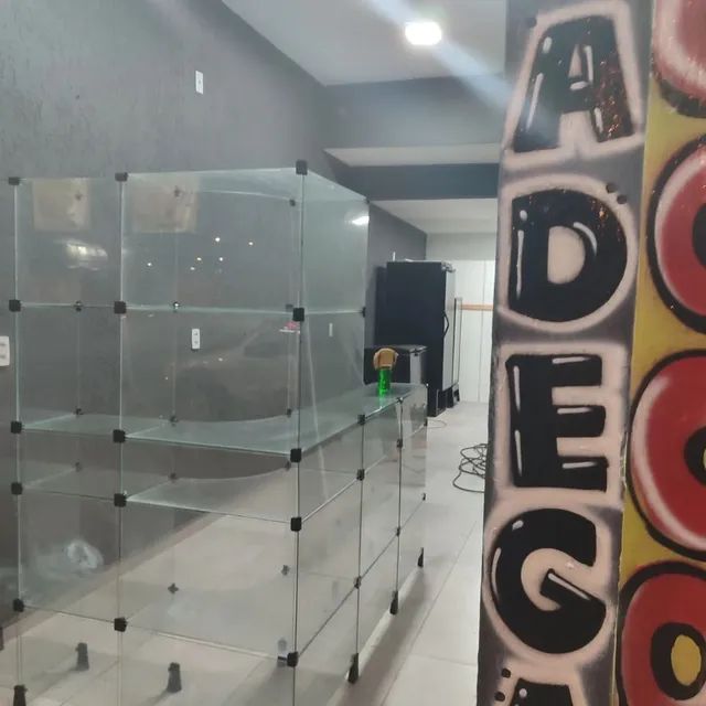 Vitrine em l gigante 