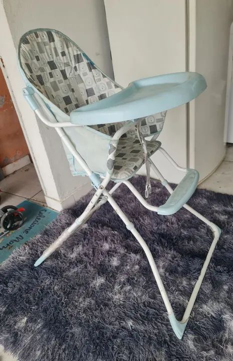 Cadeira Infantil de alimentação com Bandeja - Azul e Branco - Foto 3