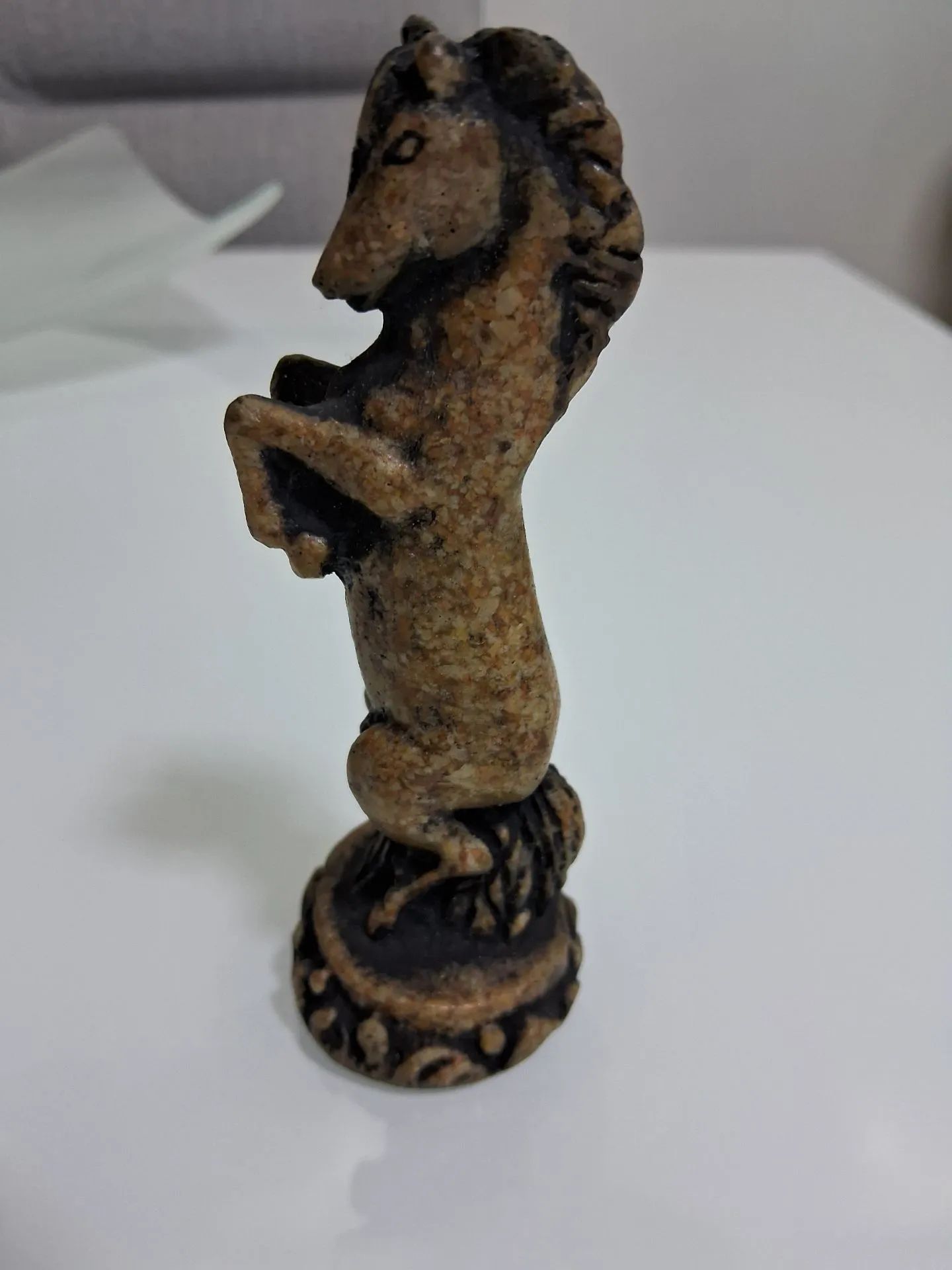 Cavalo de Xadrez em Pedra - Foto 4