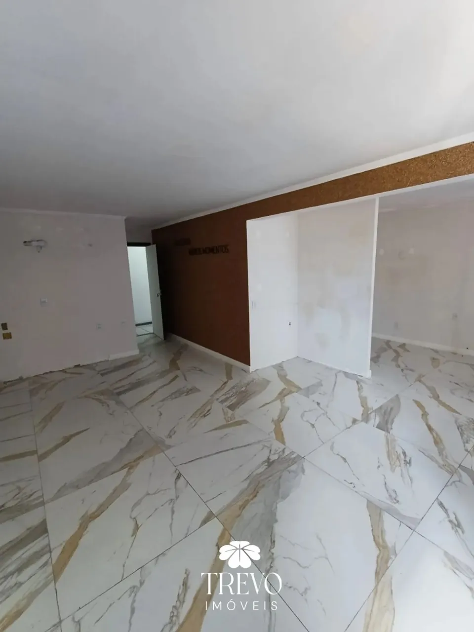 CONJ SALAS COMERCIAIS para venda possui 48M² em Praia do Canto - Vitória - ES