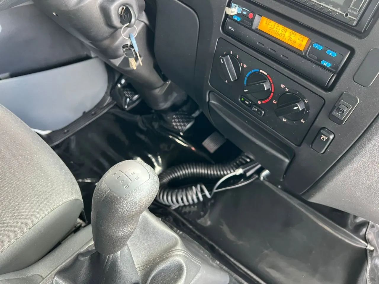 MB Mercedes-Benz Accelo 1016 Completo Baú Frigorífico 2013 - Foto 15