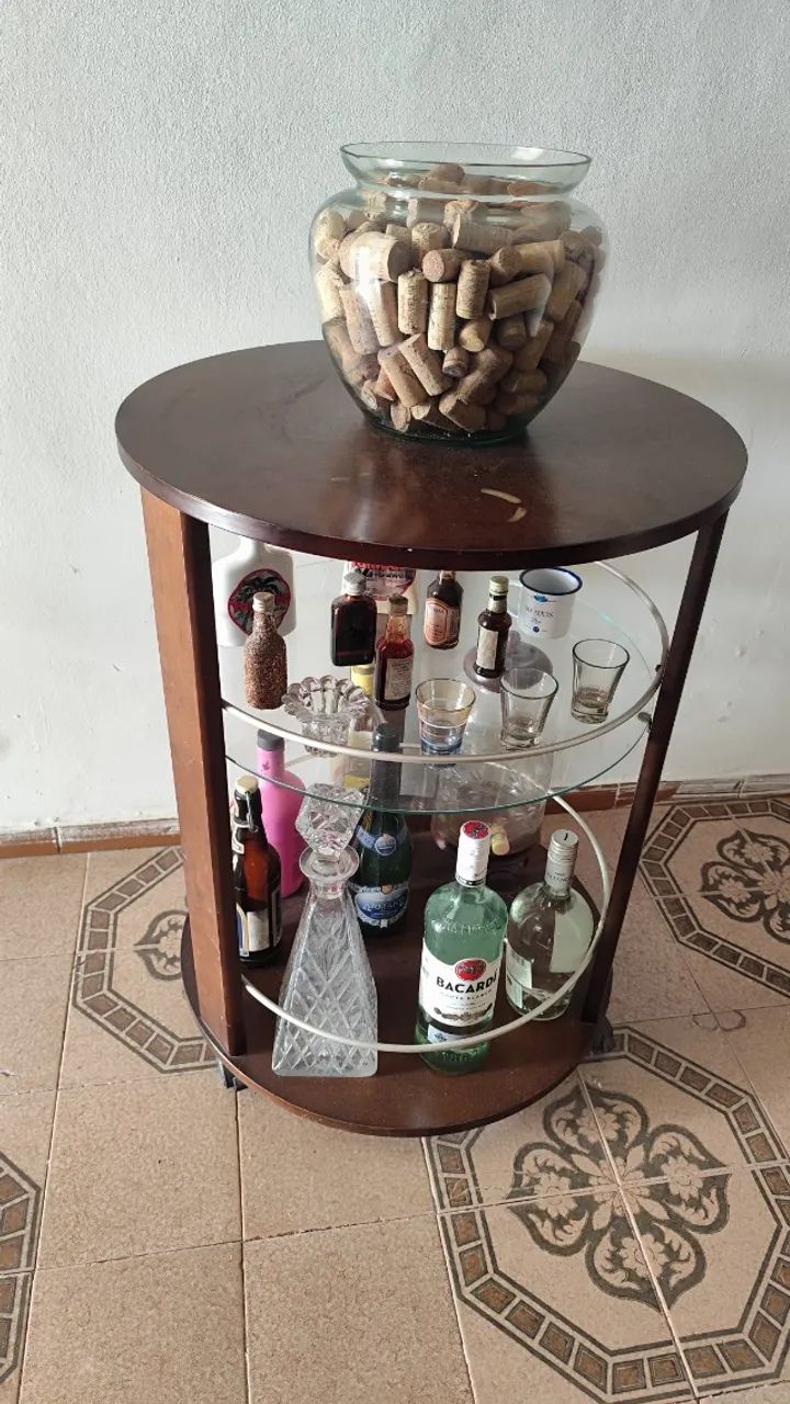 Móvel bar barzinho com rodinhas