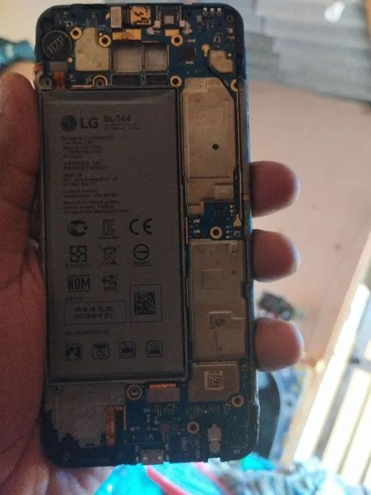 Placa-mãe LG K40S desbloqueada Funcionando sem as Câmeras Rocha Miranda  - Foto 2