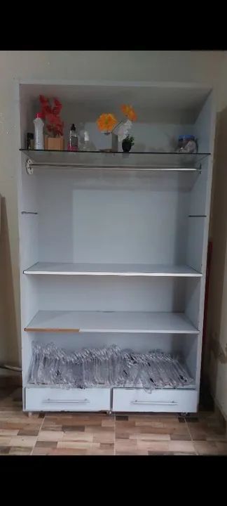 Balcão de Loja em MDF Branco, manequim  - Foto 2