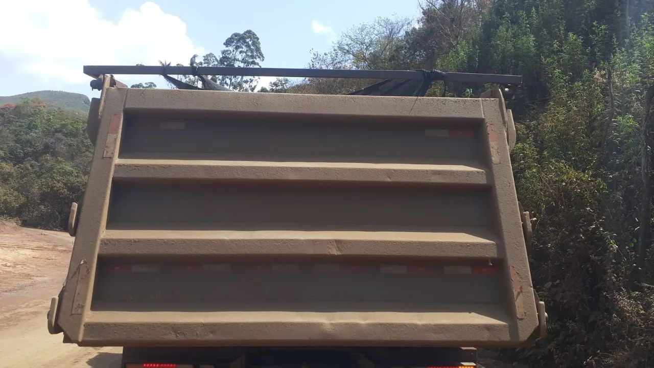 MB Axor 3131 2016 c/ báscula Pastre 14m³ - Foto 5