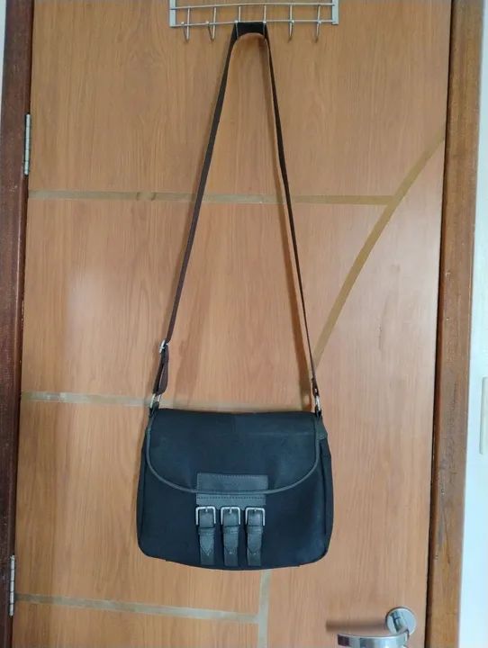 Bolsa de ombro preta