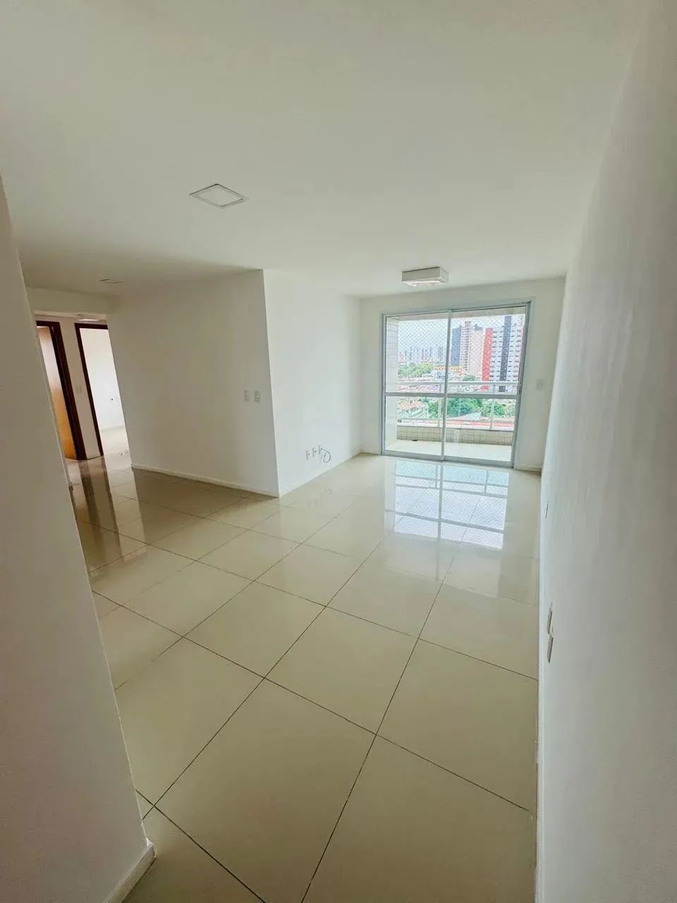 Apartamento com móveis planejados - 88m² - Foto 2