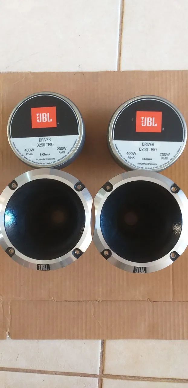DRIVER JBL D-250 TRIO (400 WATTS, preço do par+par de cornetas de aluninio JBL)