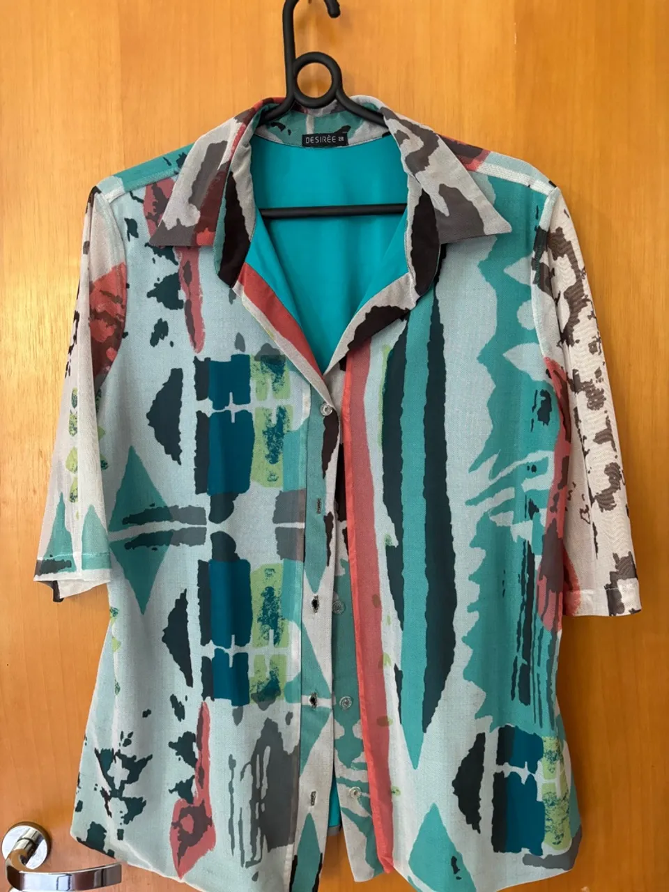 Camisa Feminina Estampada DESIREE