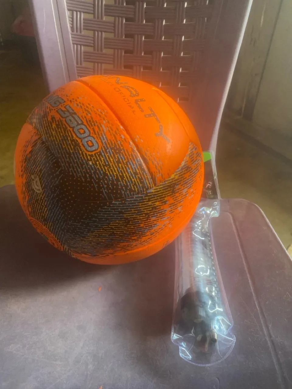 Bola de Vôlei Penalty MG 5500 Oficial