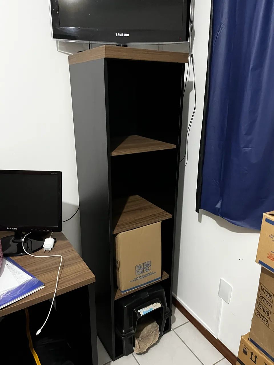 Table and shelf64296272379266120