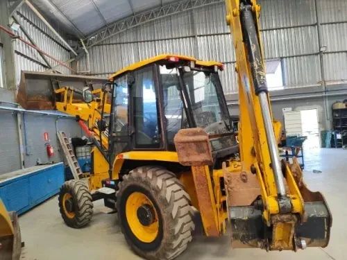 Retroescavadeira JCB L79 nova top de linha! - Foto 2