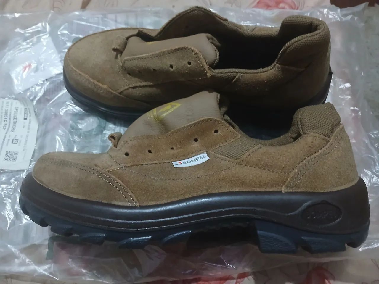 Bota antiestatica Bompel nova 