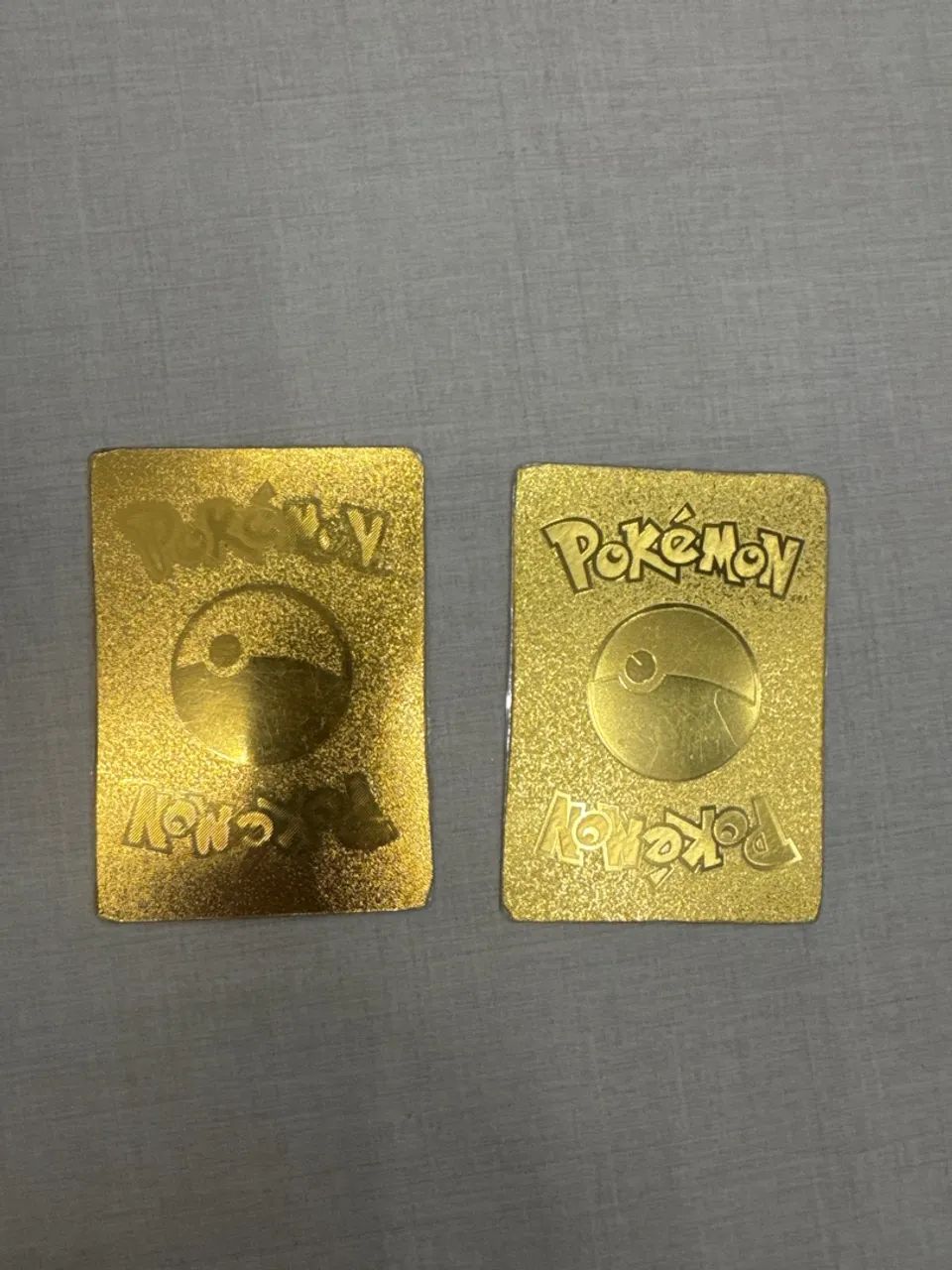 Carta Pokémon Dourada  - Foto 2