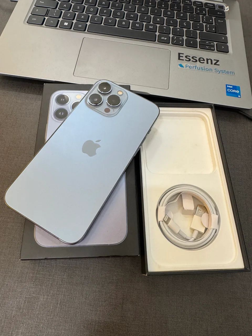 iPhone13 Pro Max 256GB シルバー　新品 Amazon | 【整備済み品】 Apple iPhone 13 Pro Max 256GB シルバー SIM