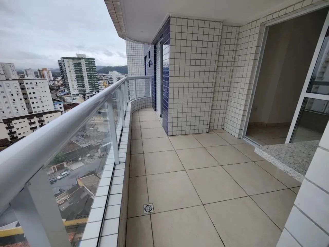 Apartamento para Venda em Praia Grande, Guilhermina, 2 dormitórios, 2 suítes, 1 banheiro, 