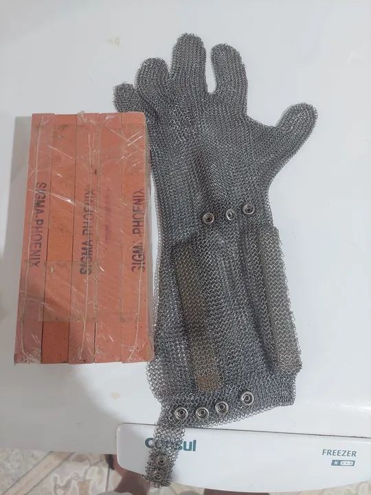 Luva de segurança em malha metálica