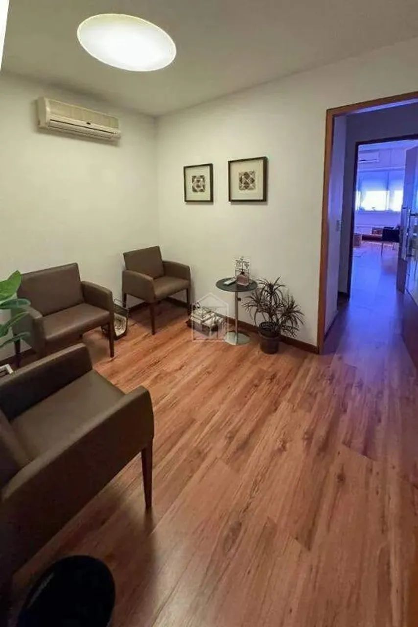 Lívia Machado Imóveis  Venda Sala Comercial mobiliada de 39m² na Enseada do Suá/ES
