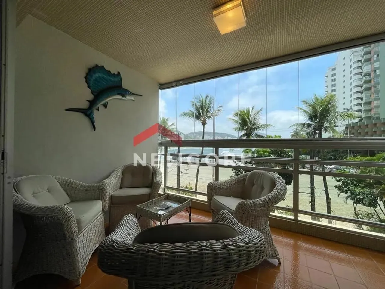 Apartamento em Avenida General Monteiro de Barros - Vila Luis Antônio - Guarujá/SP