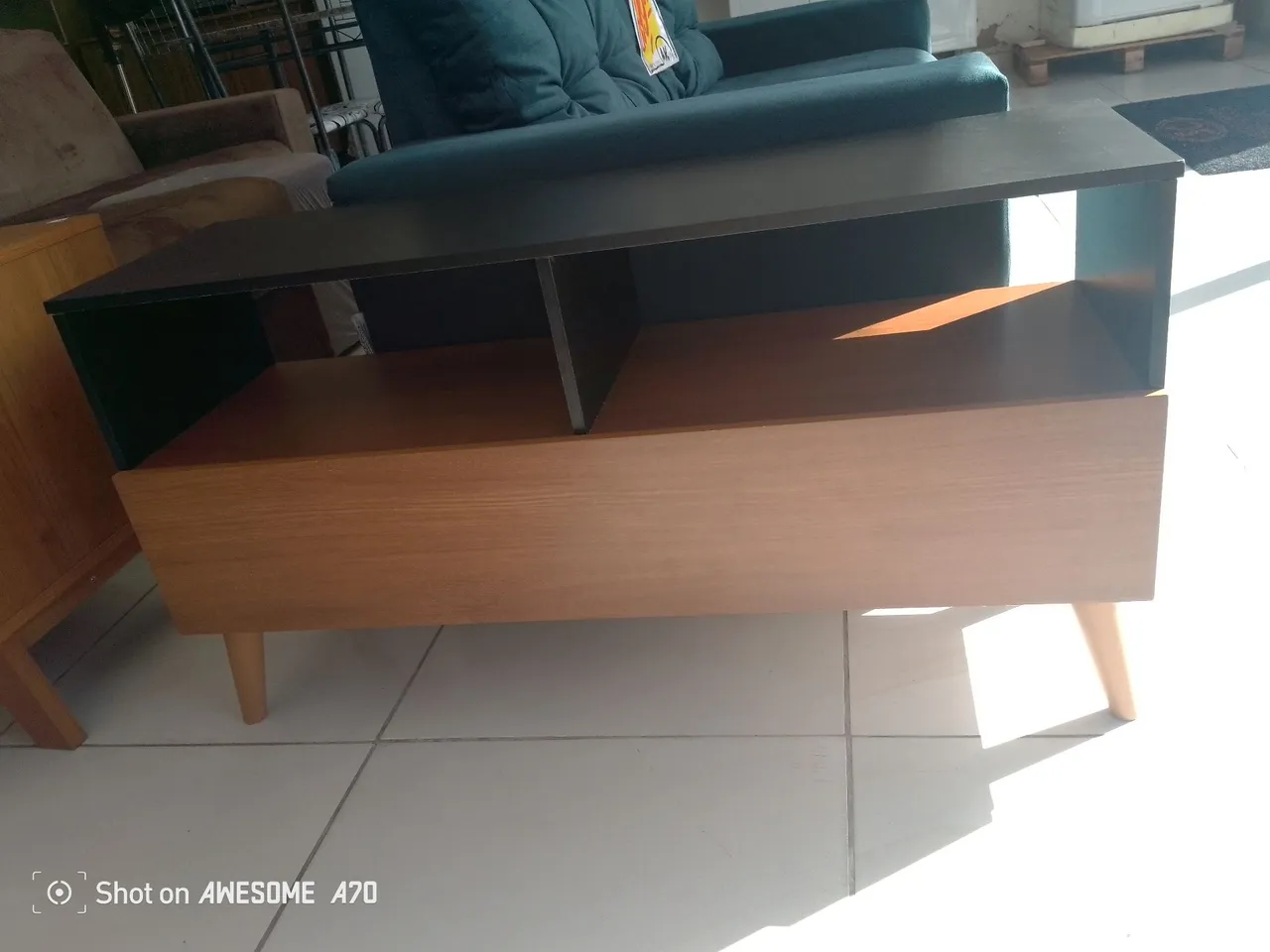 Rack 42 polegadas moderno com design clean e funcional entrega e montagem grátis