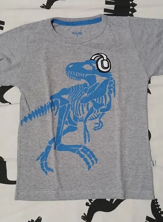 Lote de camisetas infantil 7 - Foto 2