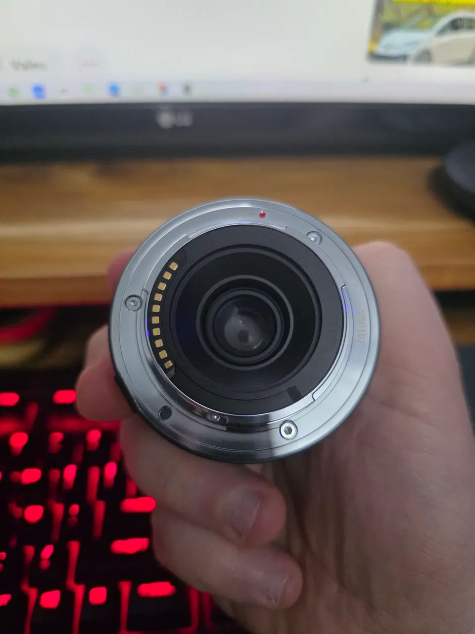 Lente Astrhori 27mm F/2.8 para Sony e-mount APS-C 