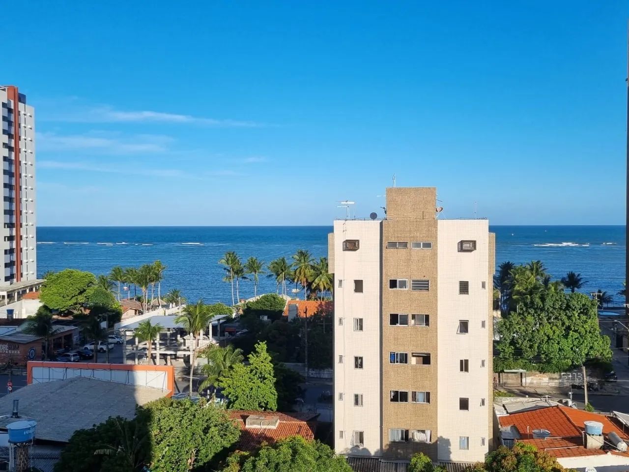 VENDO APTO C/ VISTA DEFINIDA P/ O MAR DE CANDEIAS - 230m² - 4 Qts/1St - R$635 mil! - Foto 2