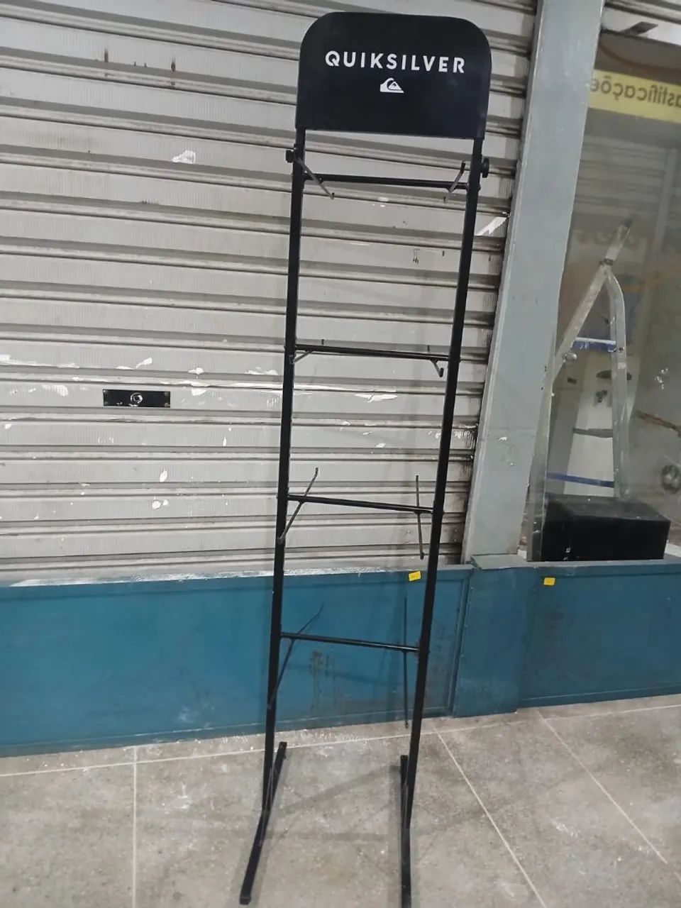 Expositor Quiksilver - Foto 2