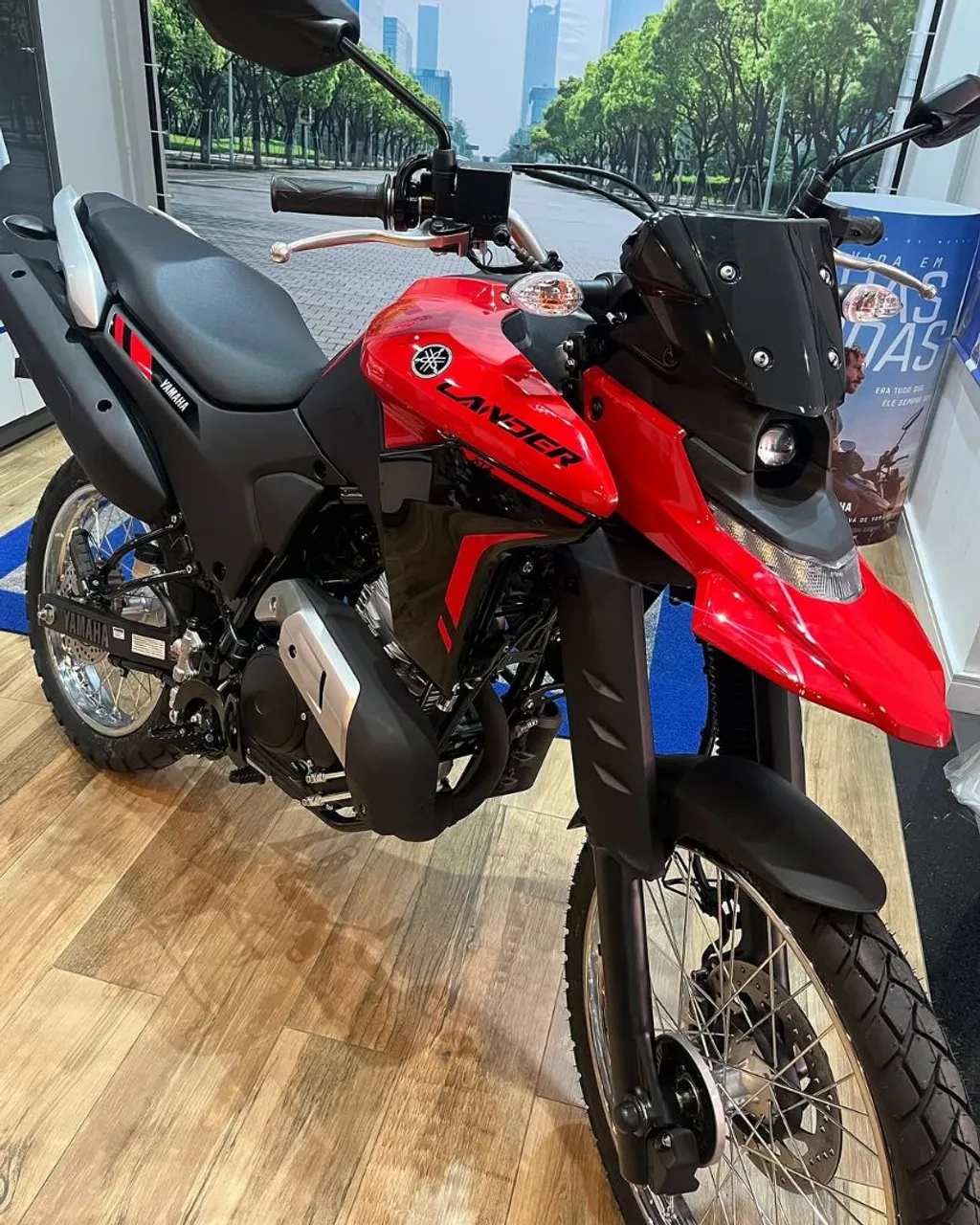 LANDER 250
