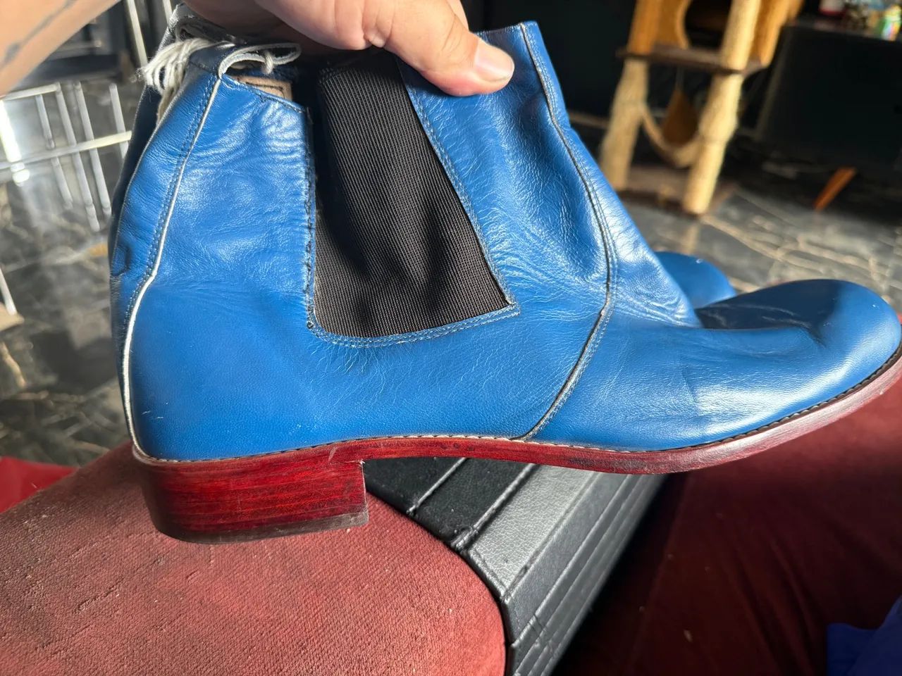 Bota de couro solado de madeira  - Foto 3