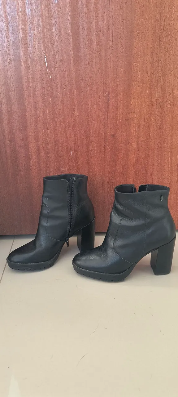 Bota de couro Legítimo