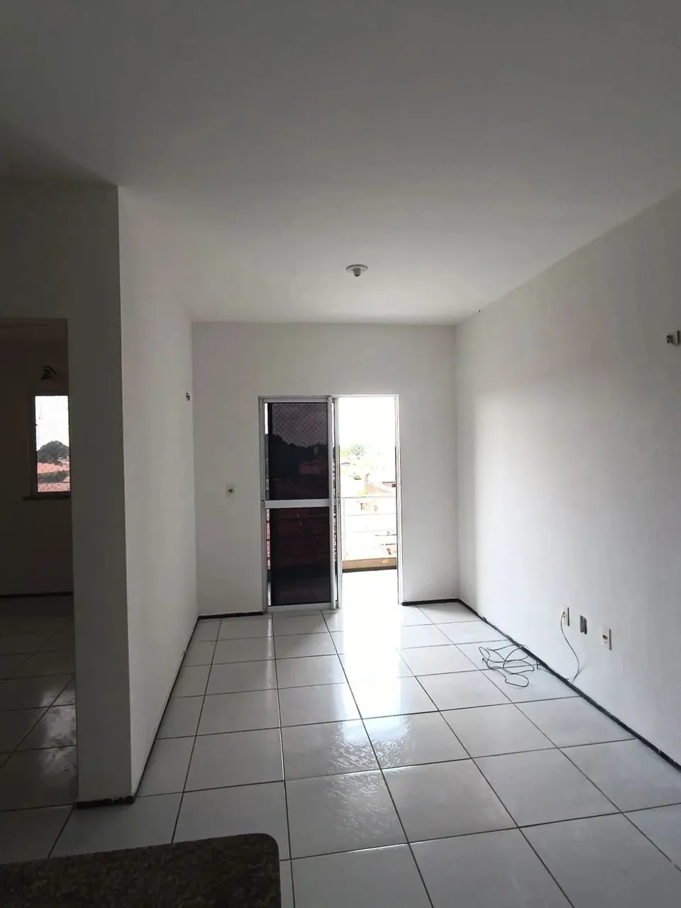 Imóvel para aluguel possui 50 metros quadrados com 2 quartos