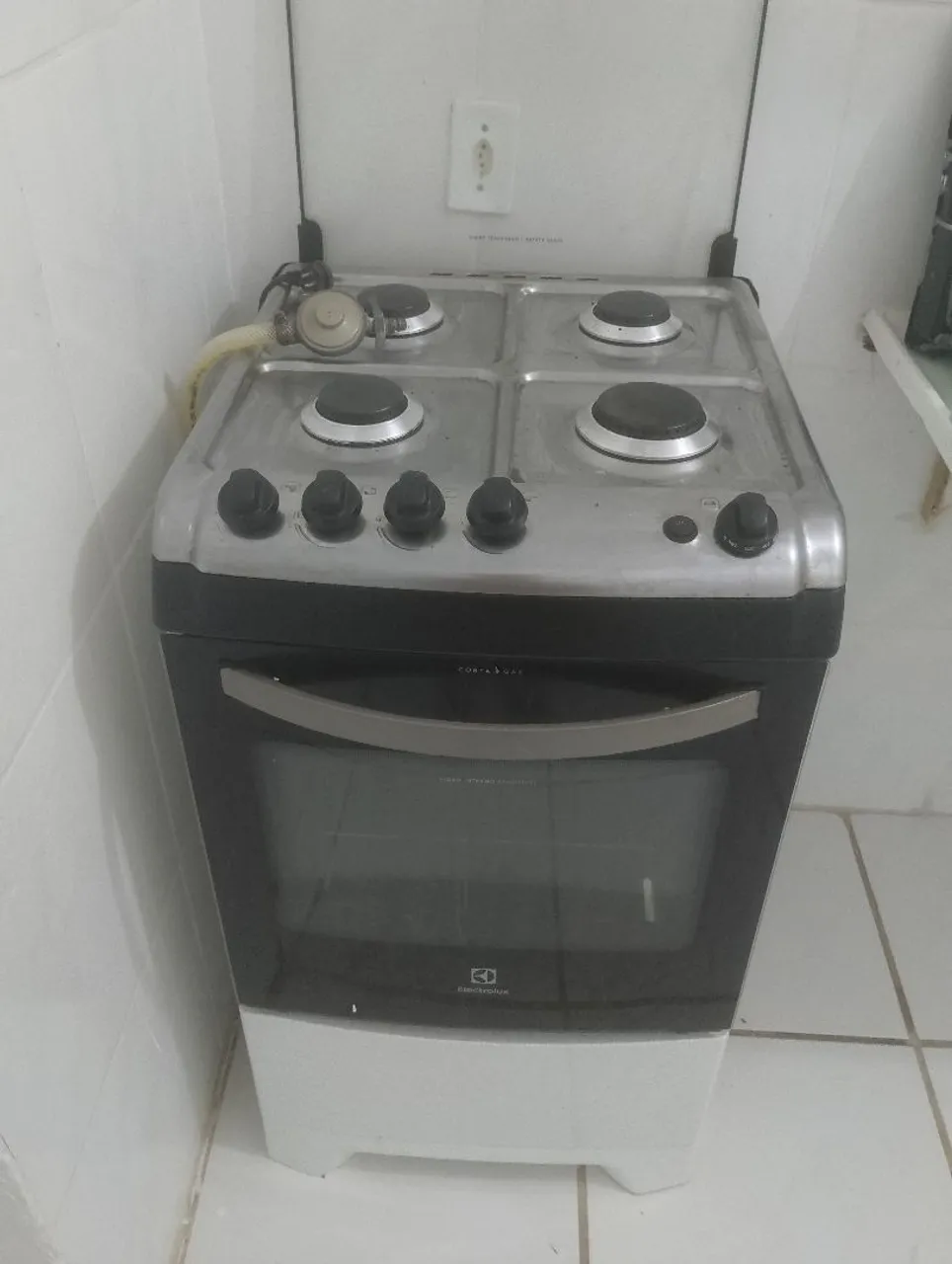 Fogão Electrolux com 4 Bocas