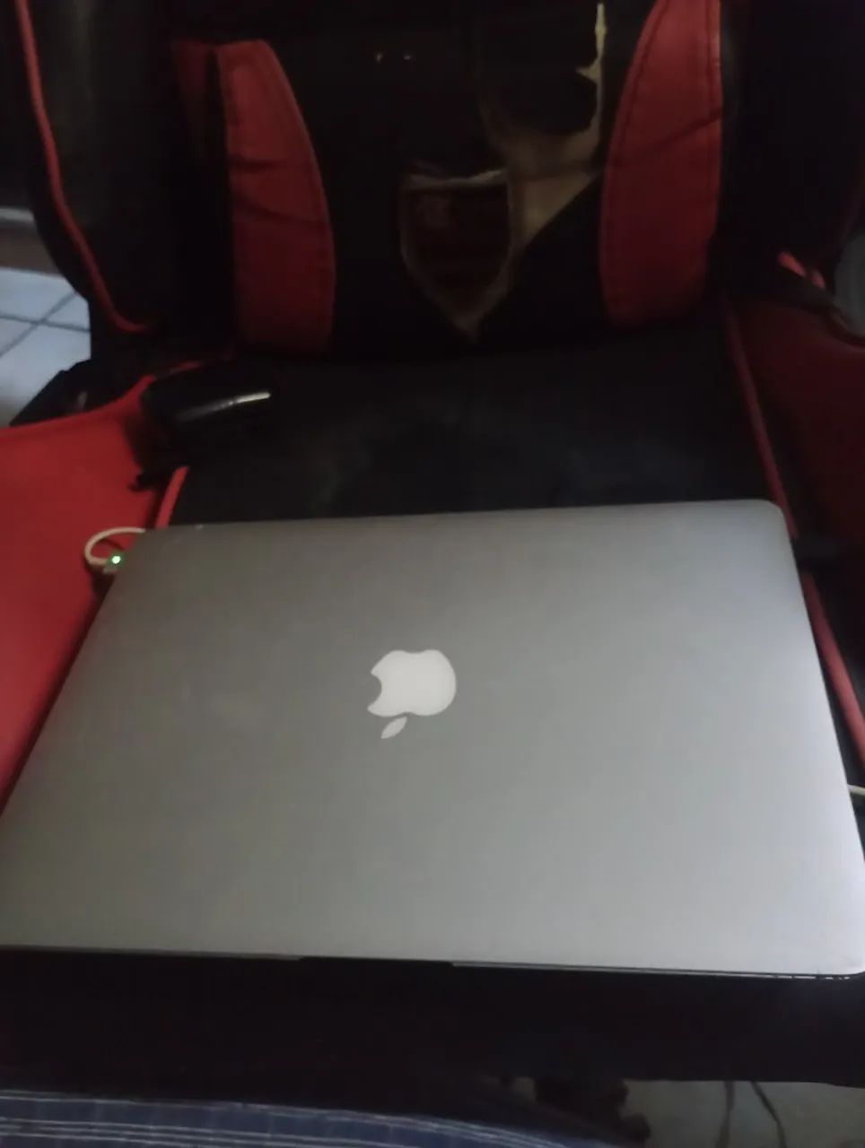 MacBook Air ( 2014 )
