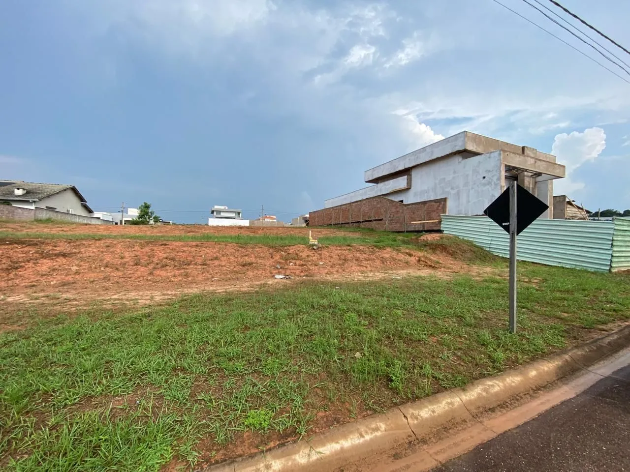 Oportunidade de Lote/terreno no Bosque do Madeira 450m / Escriturado