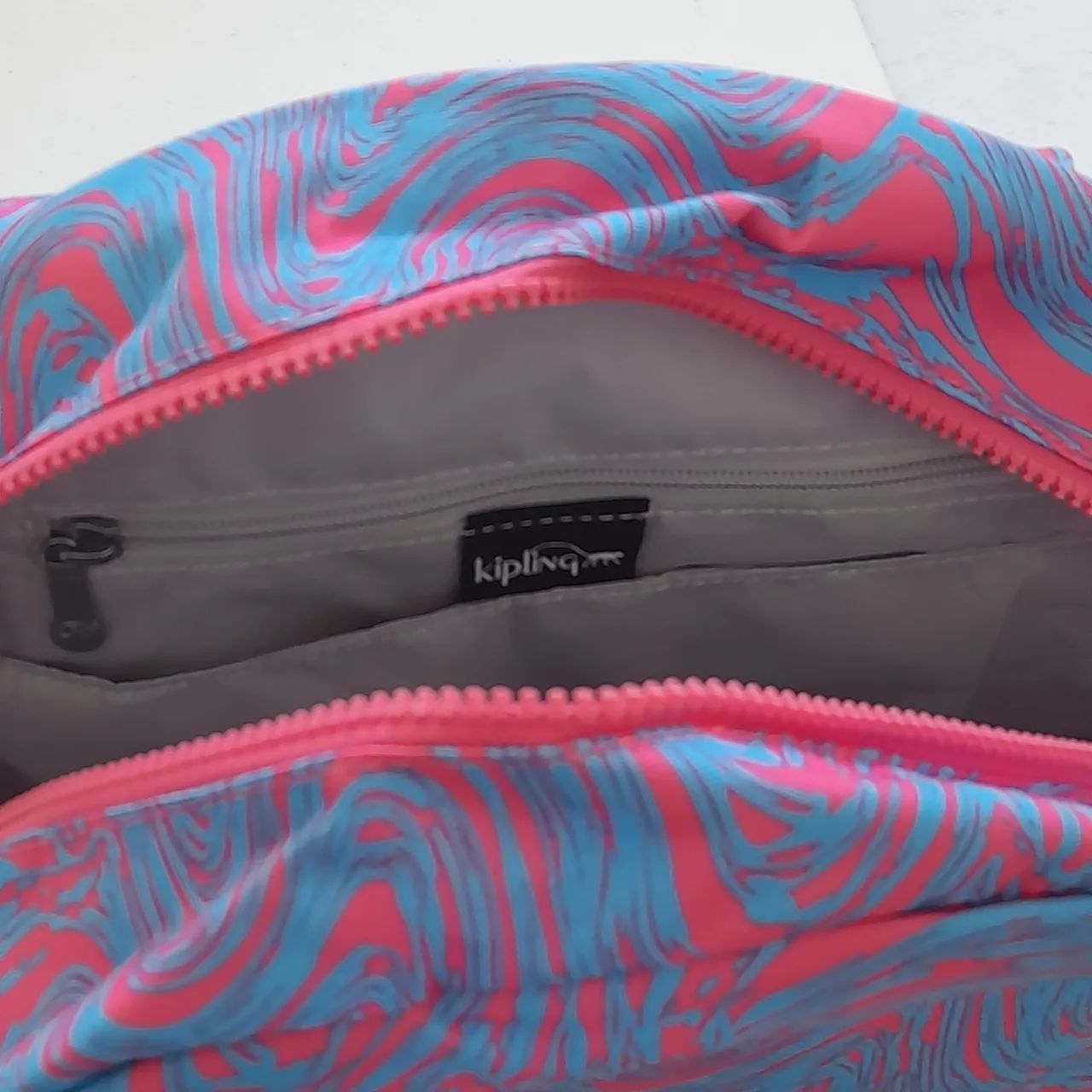 Mochila Kipling Colorida com Design Único - Foto 5