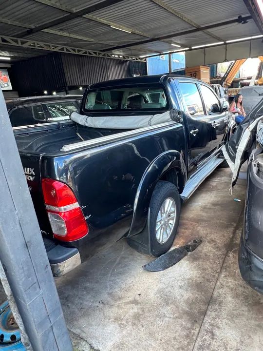 Sucata Toyota Hilux 3.0 diesel para retirada de peças - Foto 4