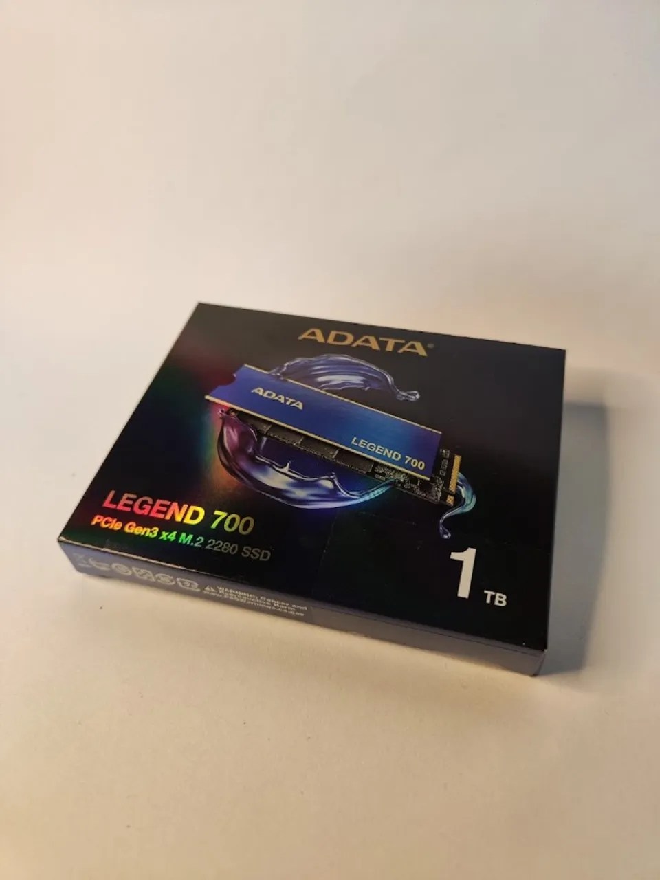 (Lacrado) SSD Adata Legend 700, 1TB, M.2 2280, PCIe GEN3x4, NVMe 1.3, Leitura 2.000 MB/s