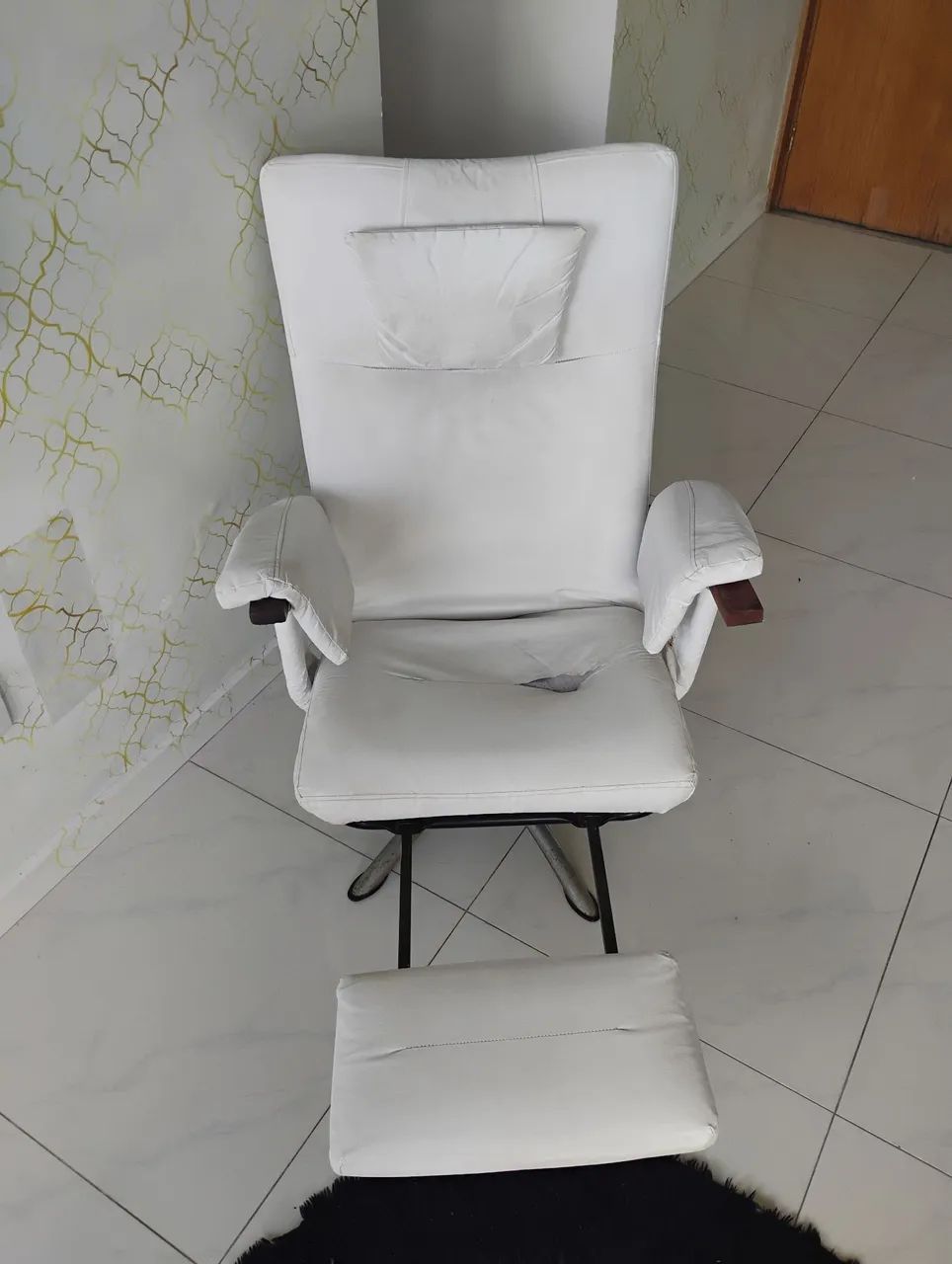Cadeira slim em napa branca - Foto 4