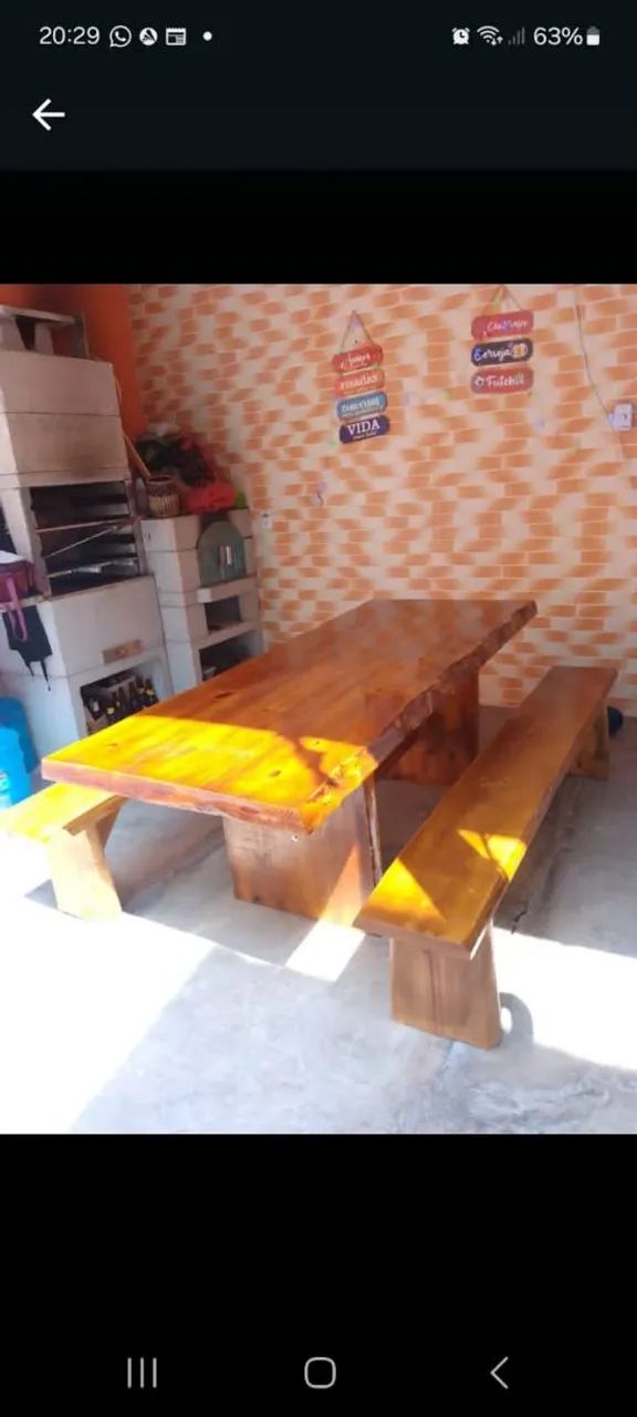 Mesa e bancos de madeira maciça65581378480642120